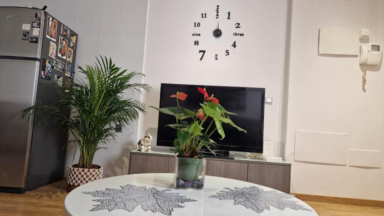 Apartamento Bernier มาลากา ภายนอก รูปภาพ