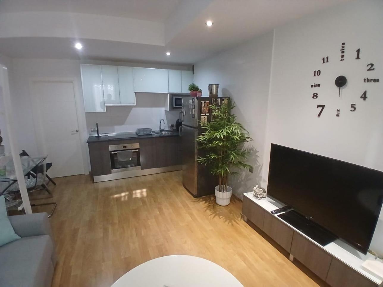 Apartamento Bernier มาลากา ภายนอก รูปภาพ